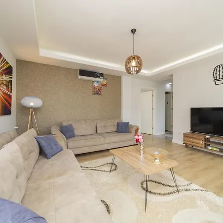 Apartment Bright Flat W Balcony 15 Min To Konyaalti Antalya